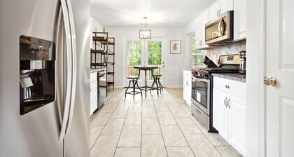 Stunning Home Near Atl with Full Arcade Experience - Sleeps 14
