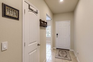 Interior - Serene 3BR Retreat near East Austin (Austin)