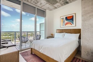 2 bedrooms, travel cot, WiFi, bed sheets