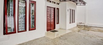 OYO LIFE 92034 Jay Homestay Syariah