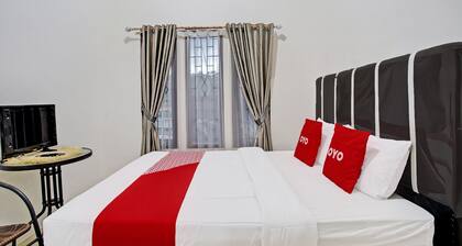 OYO LIFE 92034 Jay Homestay Syariah