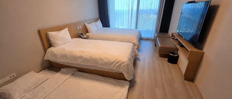 Premium bedding, blackout curtains, free WiFi, bed sheets