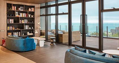 Sokcho I Park Suite Hotel and Resort