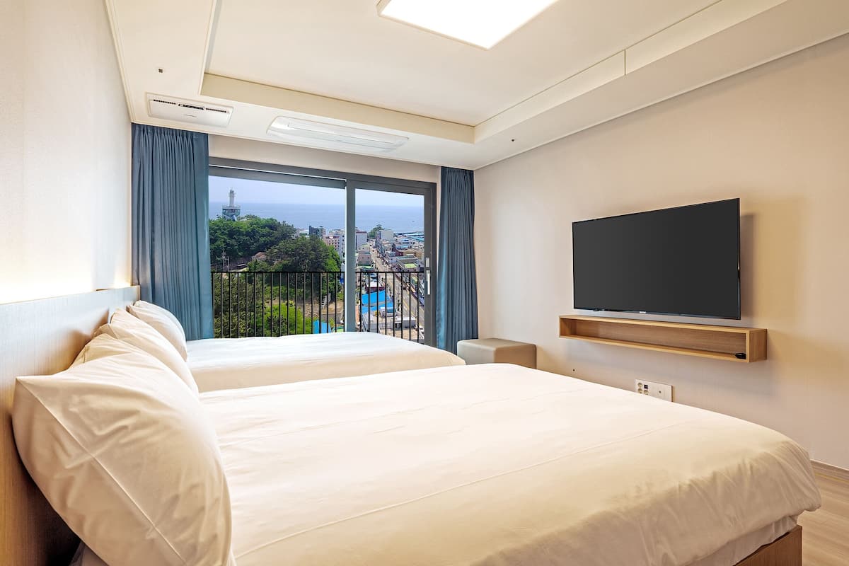 City View Deluxe Double Twin | Literie de qualité supérieure, rideaux occultants, Wi-Fi gratuit