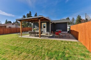 تناول الطعام بالخارج