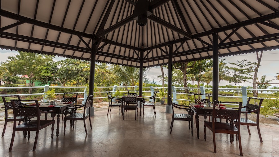lorin beach resort belitung