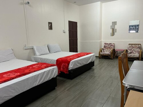 OYO 90786 Motel Merak