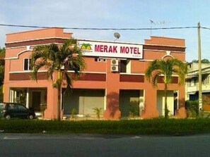 Exterior - OYO 90786 Motel Merak (Kulim)