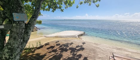 Sun-loungers, beach towels