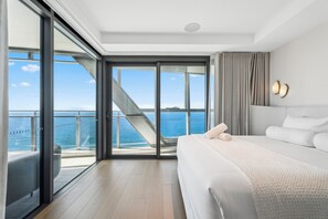 Three-Bedroom Sub Penthouse - Jewel Beachfront Residences (Surfers Paradise)