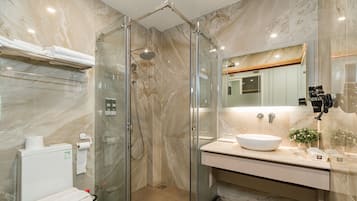 Comfort Double or Twin Room | Bathroom