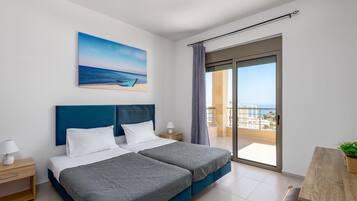 6 bedrooms, iron/ironing board, travel crib, free WiFi