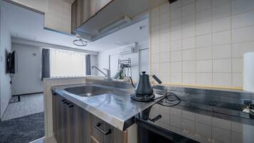 Deluxe Suite | Private kitchen