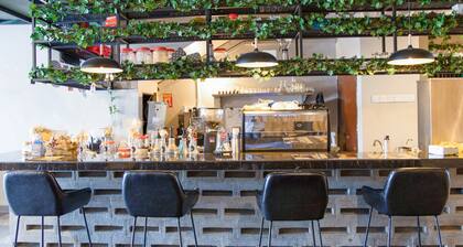 Capital O 90406 Mirani Hotel