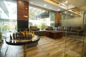 Lobby sitting area - Royal Residence Near 32nd Milestone (Gurugram)
