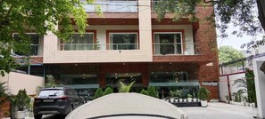 Front of property - Royal Residence Near 32nd Milestone (Gurugram)