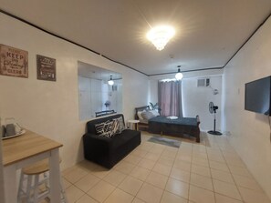1 bedroom, WiFi, bed sheets