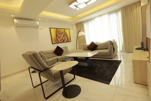 Télévision à écran plat