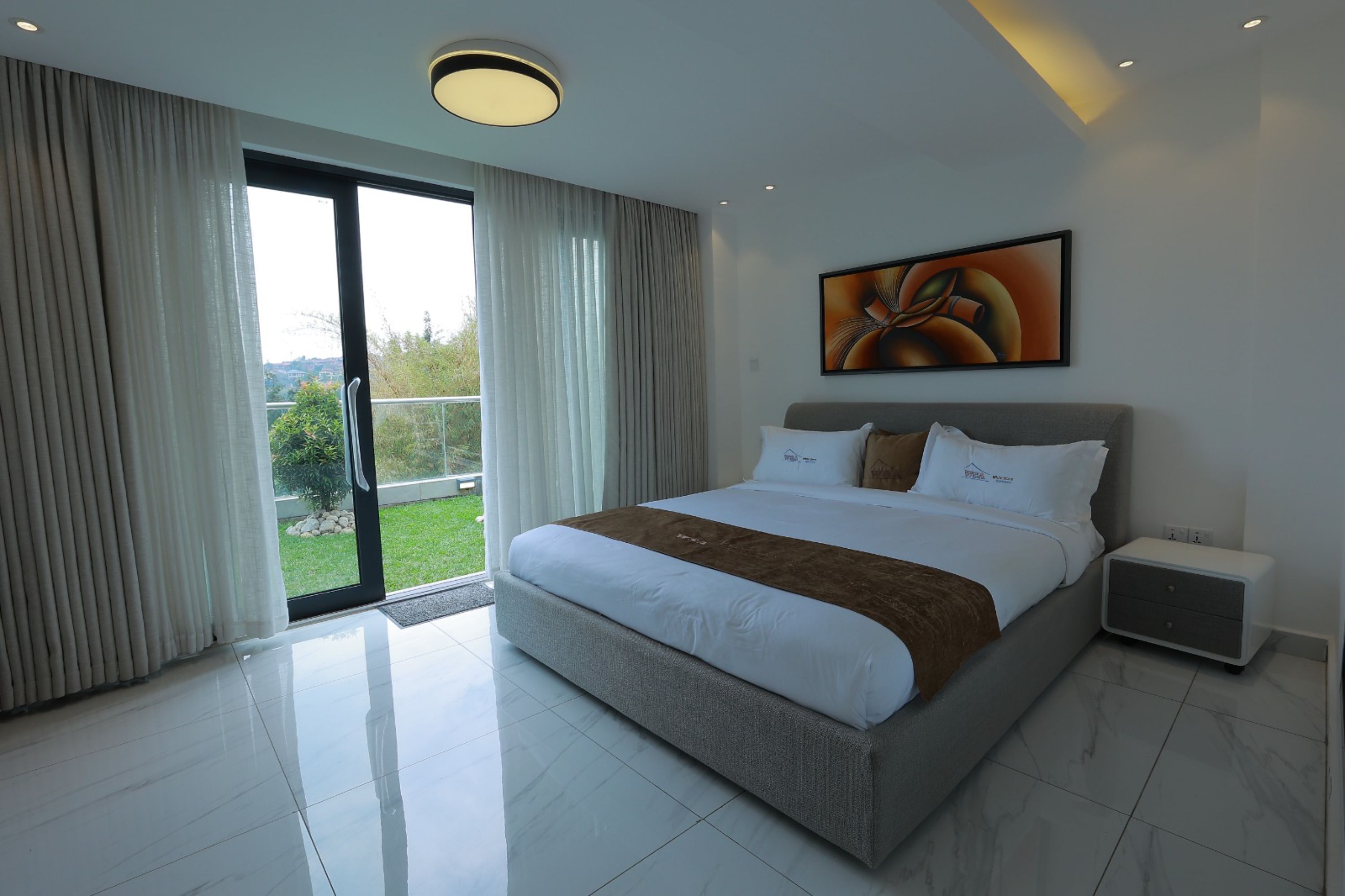 Tabla de planchar con plancha y wifi gratis 