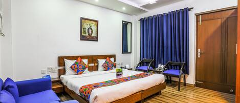 Habitación Deluxe | Sábanas de algodón egipcio, ropa de cama de alta calidad, escritorio