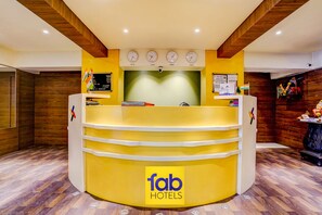 Reception - FabHotel Devanshi Inn (Panvel)