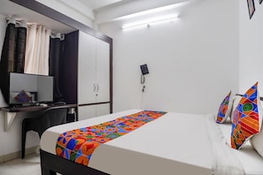 Egyptinpuuvillaiset lakanat, ylelliset vuodevaatteet, työpöytä