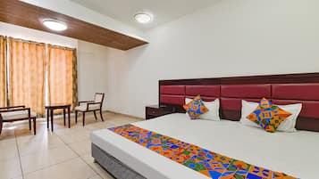 Deluxe Room | Egyptian cotton sheets, premium bedding, desk, free WiFi