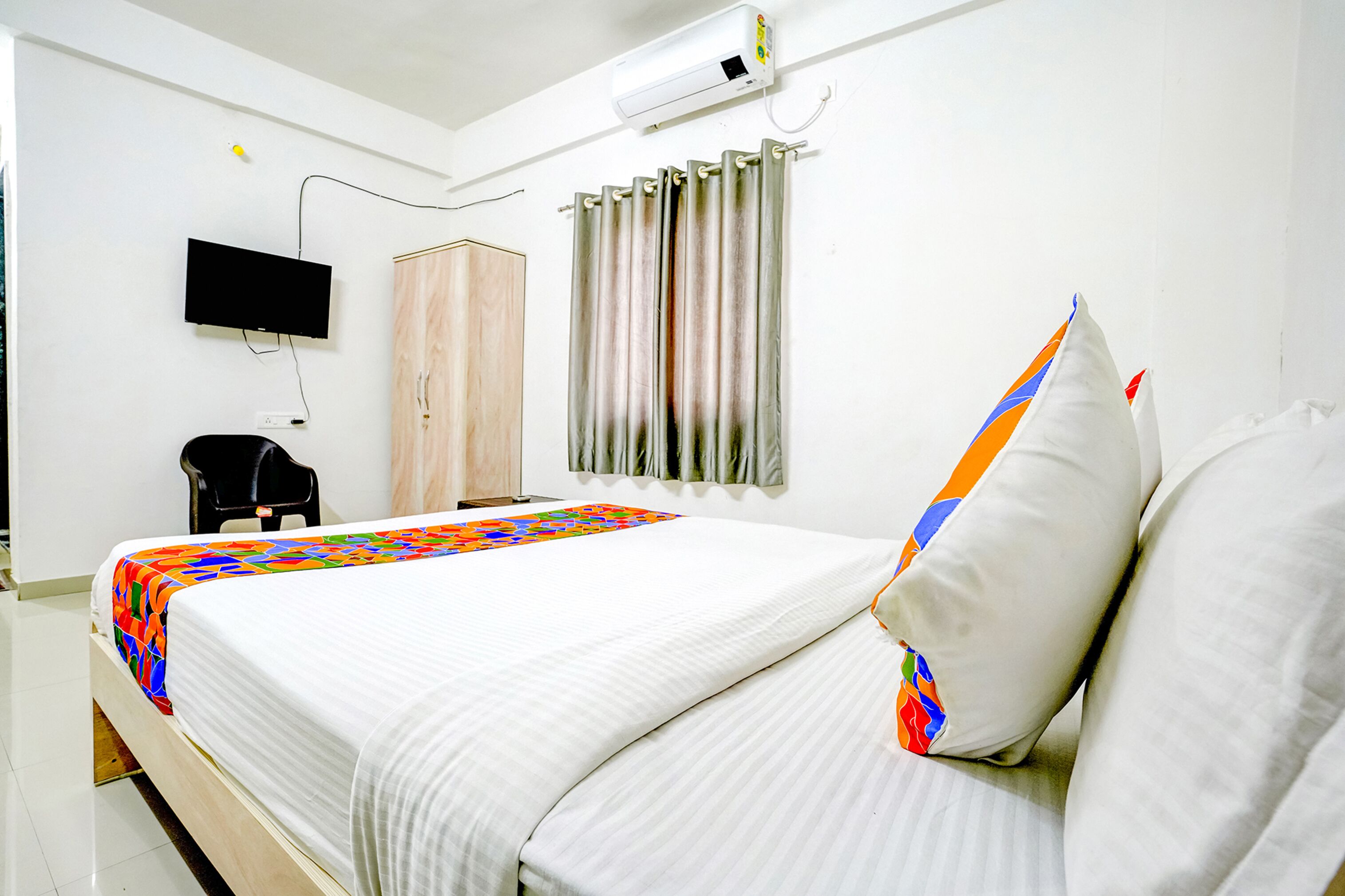 Fabhotel Shivsai Suites
