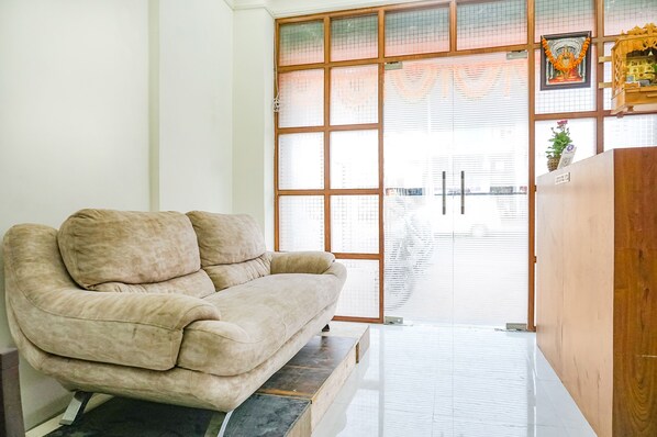 Lobby - Fabhotel Gargi Galuxe (Pune)