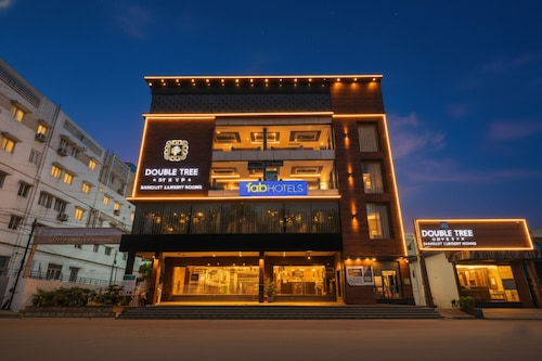 Fabhotel Double Tree