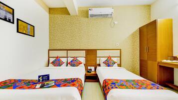 Egyptian cotton sheets, premium bedding, in-room safe, desk