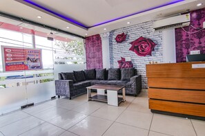 Interior entrance - Fabhotel The Orient (Haridwar)