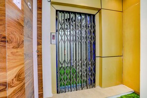 Lift - Fabhotel Kesar Inn (Pune)