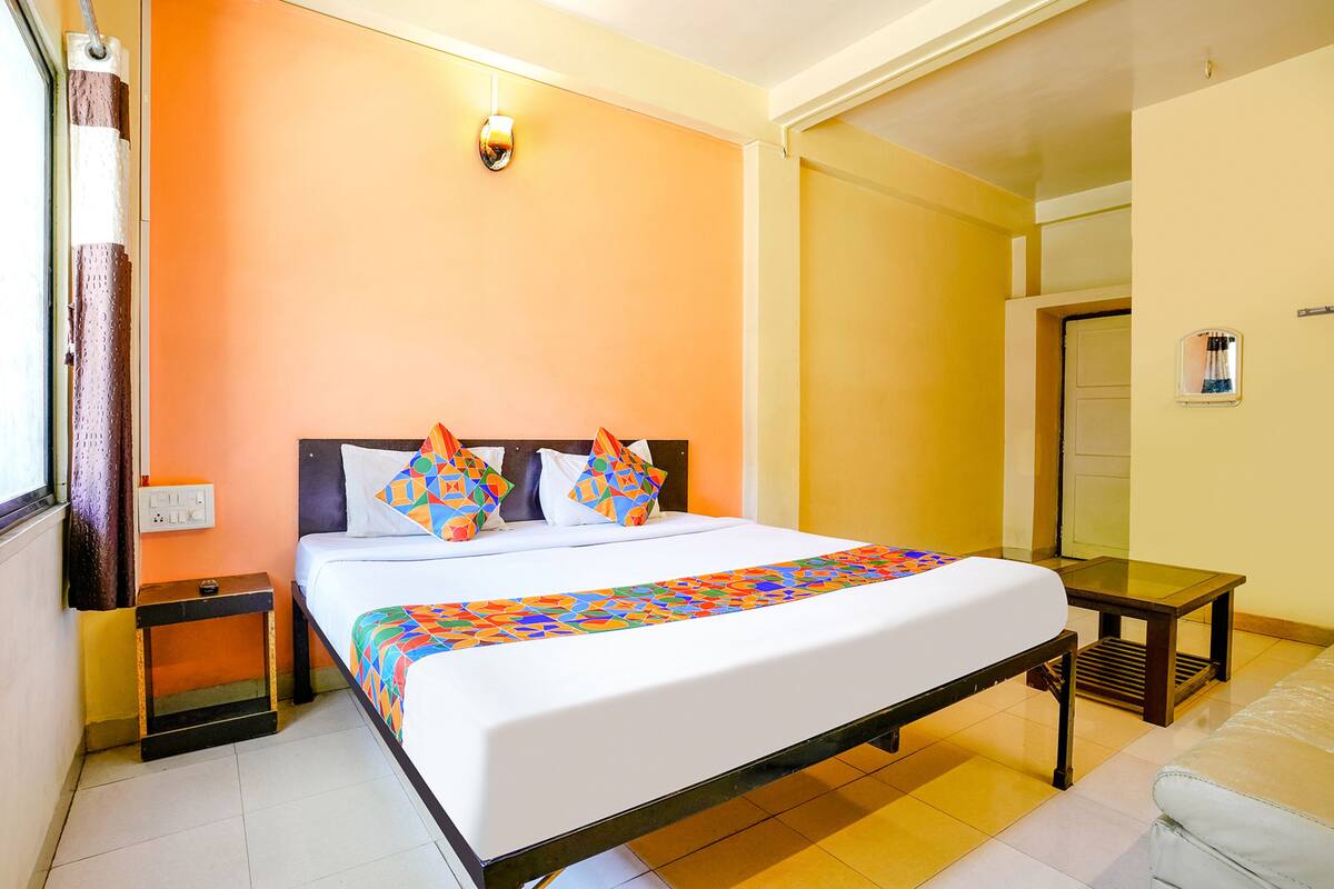 Kamar Deluks | Seprai katun Mesir, seprai premium, brankas, dan meja kerja