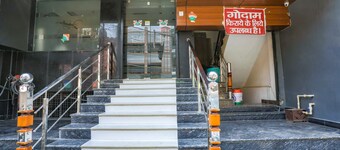 Usha Continental 飯店