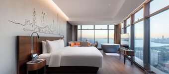 UrCove Shenzhen Bay Futian Port