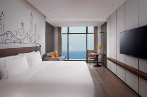Down duvets, free minibar, in-room safe, desk