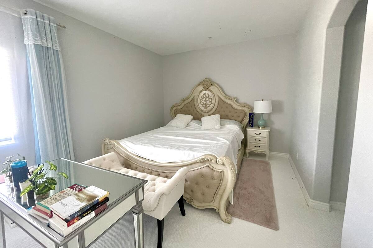 3 bedrooms, free minibar, iron/ironing board, free WiFi