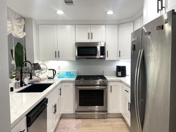 Fridge, microwave, oven, dishwasher
