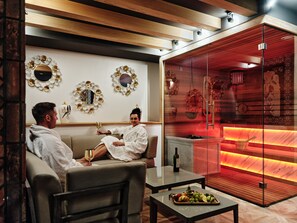 Couples treatment room(s), sauna, hot tub, steam room, body treatments - Złota Łania Wiartel Resort & SPA (Pisz)