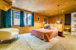 5 makuuhuonetta, ilmainen Wi-Fi, vuodevaatteet