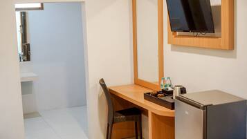 Minibar, una scrivania, postazione laptop, Wi-Fi gratuito