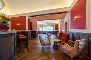 Bar (in der Unterkunft)