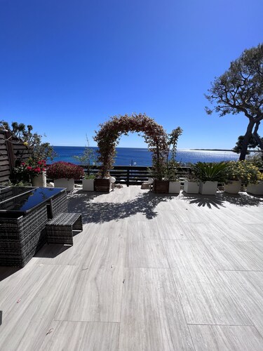 Eden Sea Cannes Stunning Sea Views Cozy Villa