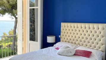 2 slaapkamers, een bureau, een strijkplank/strijkijzer, gratis wifi