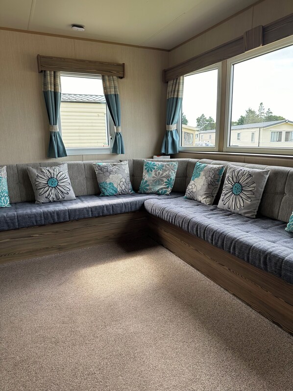 Smart TV, fireplace - Make memories family time! (Port Seton Prestonpans)