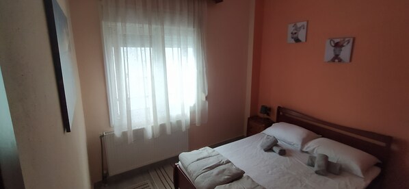 1 Schlafzimmer, schallisolierte Zimmer, Bügeleisen/Bügelbrett, WLAN