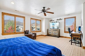 3 Schlafzimmer, Bügeleisen/Bügelbrett, kostenloses WLAN, Bettwäsche
