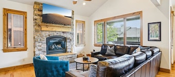 Hot Tub! Close to Deer Valley Ski Runs