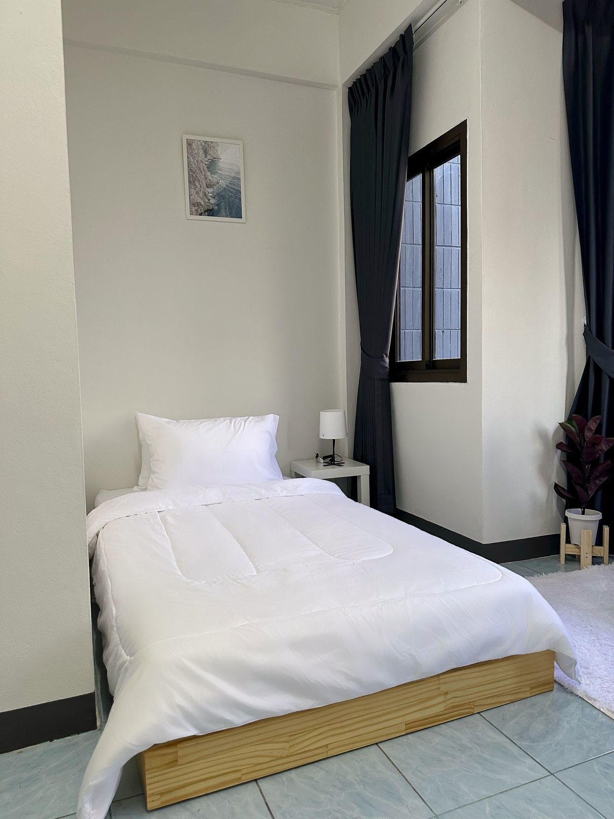 Individually decorated, free WiFi, bed sheets